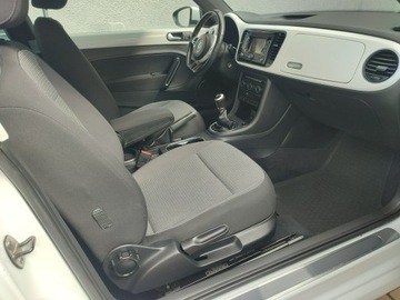 Volkswagen Beetle Hatchback 3d 1.6 TDI 105KM 2015 Volkswagen Beetle bezwypadkowy wyposażen, zdjęcie 23