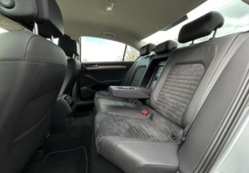 Volkswagen Passat B8 Limousine Facelifting 1.5 TSI EVO 150KM 2019 Volkswagen Passat Highline Pakiety, ACC, KAmera, GPS, Active Info Display, zdjęcie 19