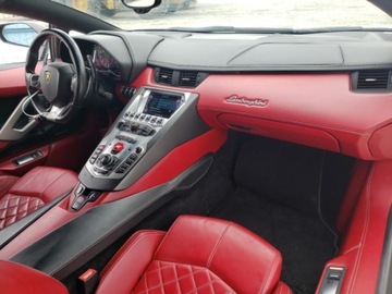 Lamborghini Aventador 2018 Lamborghini Aventador S 2018 6.5l 6.5 Benzyna 729KM, zdjęcie 8