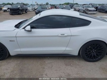 Ford Mustang VI Fastback Facelifting 5.0 Ti-VCT 450KM 2022 Ford Mustang 2022r, GT Premium, 5.0L 5.0 Benzyna 450KM, zdjęcie 5