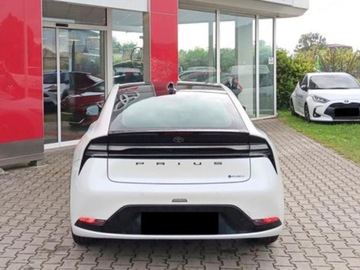 Toyota Prius V (XW60) 2.0  Hybrid Dynamic Force Plug-in 223KM 2025 Od ręki - Executive 2.0 Plug-in Hybrid 223KM | Podgrzewane fotele!, zdjęcie 3