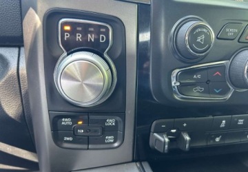 Dodge Ram IV 5.7 V8 390KM 2016 Dodge RAM Dodge RAM 5.7 4x4 5.7 Benzyna 390KM, zdjęcie 13
