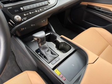 Lexus ES VII (XV70) Sedan Facelifting 300h 218KM 2022 Lexus ES 300h Business Edition ES300h Business Edi, zdjęcie 26