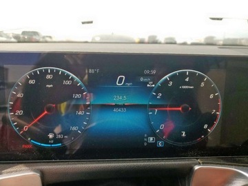 Mercedes GLB 2023 Mercedes-Benz GLB 250 4Matic 2023 2.0l 2.0 Benzyna 221KM, zdjęcie 9