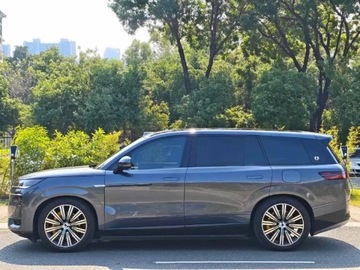  Denza N9 Denza N9 Flagship 2.0 Hybryda 925KM, zdjęcie 1