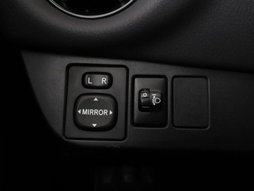 Toyota Yaris III Hatchback 5d Facelifting 2017 1.5 Dual VVT-iE 111KM 2017 Toyota Yaris automat grzane fotele kamera, zdjęcie 30
