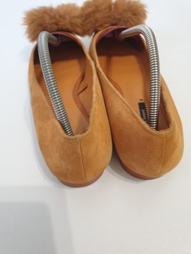 Кожаные балетки Zara Basic.