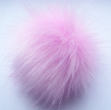 ПОМПОН ДЛЯ ШАПКИ ИЗ ЛИСЬКИ 12СМ, ЧЕРНЫЙ И КРАСНЫЙ