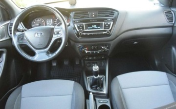 Hyundai i20 II Hatchback 5d Facelifting KAPPA 1.2 MPI 84KM 2018 Hyundai i20 1.2B 2018r Klima Grzane Fotele i Kierownica Sprowadzony 1.2, zdjęcie 21