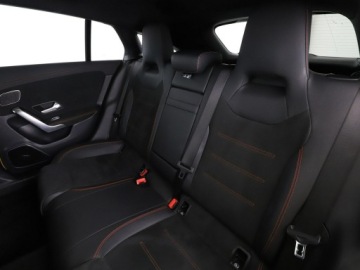 Mercedes CLA C118/X118 Shooting Brake Plug-In 1.3 250e 218KM 2021 Mercedes CLA 250 PHEV Multibeam LED, zdjęcie 16