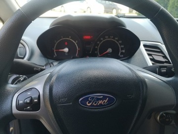 Ford Fiesta VII Hatchback 5d 1.25 Duratec 60KM 2011 Ford Fiesta 1.25 60KM Klimatyzacja Isofix Podgrz., zdjęcie 9