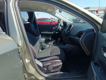 Jeep Cherokee V 2019 Jeep Cherokee 2.4 Benzyna 180KM automat, zdjęcie 8