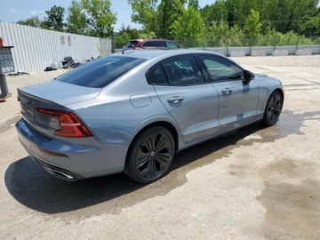 Volvo S60 III 2022 Volvo S60 B5 Momentum 2022 2.0l 2.0 Benzyna 247KM, zdjęcie 3