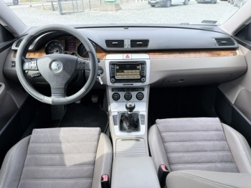Volkswagen Passat B6 Variant 1.8 TSI 160KM 2008 Volkswagen Passat Variant 1.8 TSI 160KM Highline, zdjęcie 3