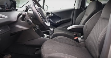 Peugeot 208 I Hatchback 5d Facelifting 1.6 BlueHDi 100KM 2017 Peugeot 208 (Nrt.036) 1.6 HDI Klima Nwigacja Tempomat Parktronik Gwarancja, zdjęcie 14
