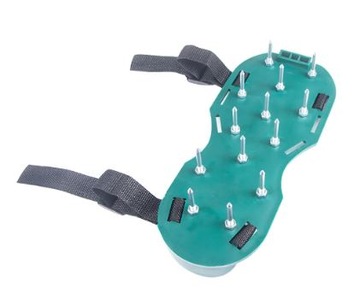 AERATOR NA BUTY DO NAPOWIETRZANIA ZIEMII TRAWNIKA