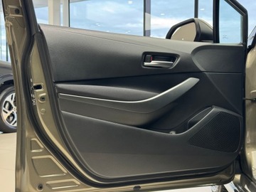 Toyota Corolla XII Sedan 1.8 Hybrid 122KM 2022 Toyota Corolla Comfort + TECH / 1 właściciel / Sal, zdjęcie 10