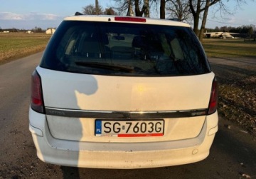 Opel Astra H Kombi 1.7 CDTI ECOTEC 80KM 2005 Opel Astra Wazne oplaty 1.7 Diesel 80KM, zdjęcie 5