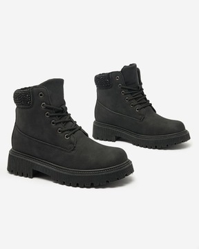 ЖЕНСКИЕ ЧЕРНЫЕ ТРАПЕРЫ KARAMELLIA 39