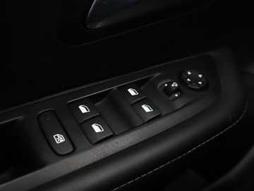 Peugeot 208 II Hatchback 1.2 PureTech 102KM 2019 Peugeot 208 virtual cocpit klima auto czujniki, zdjęcie 34