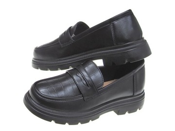 Мокасины чёрные на мягкой подошве, размер 40.