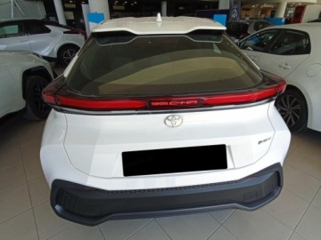 Toyota C-HR II SUV 1.8 Hybrid 140KM 2026 Od ręki - Comfort 1.8 Hybrid 140KM | Tempomat adaptacyjny!, zdjęcie 3