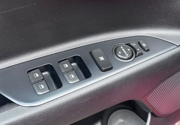 Kia Rio IV Hatchback 5d 1.4 DOHC 100KM 2017 Kia Rio 1.4 100KM Navi Climatronic Kamera Led Bezwypadkowy Dla wymagajacy, zdjęcie 29