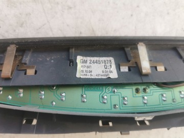OPEL ASTRA H KOMBI SVĚTLO STOP W KRYT 24451878