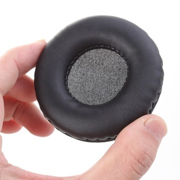 1 PARA WYMIENNYCH NAKŁADEK NAUSZNYCH DO SŁUCHAWEK E40BT E30 (72MM)