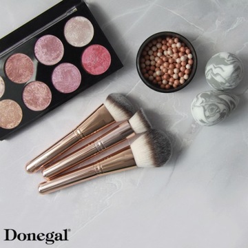 Donegal Кисть для макияжа, большая для пудры, румян и бронзатора, в бесплатном футляре