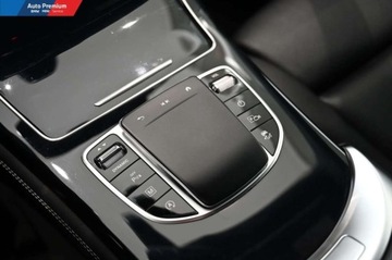 Mercedes GLC C253 SUV 2.0 250 211KM 2019 Mercedes-Benz GLC FV23Reflektory LED StatyczneAktywny Asystent Parkowania, zdjęcie 4