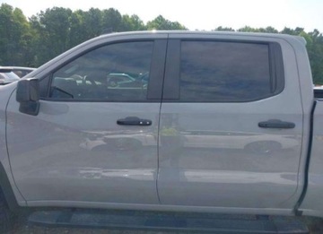 Chevrolet Silverado II 2024 Chevrolet Silverado 2024, 3.0L, 4x4, ZR2, od ubezpieczalni 3.0 Diesel 305KM, zdjęcie 2