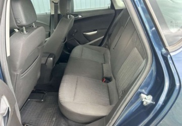 Opel Astra J Hatchback 5d 1.6 Turbo ECOTEC 180KM 2010 Opel Astra Opel Astra 1,6T 180KM, Parktronik Przod i Tyl, Oplacony, Zadbany, zdjęcie 10