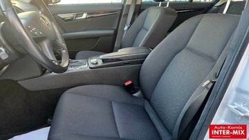 Mercedes Klasa C W204 2007 Mercedes-Benz Klasa C 220CDI 170 km niski przebieg 2.1 Diesel 170KM, zdjęcie 24