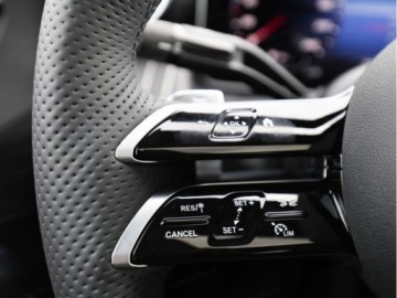 Mercedes GLC C254/X254 Coupe 2.0 200 204KM 2026 GLC Coupe 200 4-Matic AMG Line 2.0 (204KM) 2026, zdjęcie 9