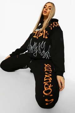 Boohoo czarne dresowe spodnie joggery graffiti L