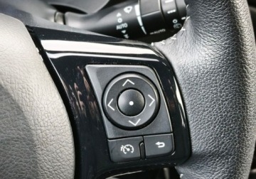 Toyota Yaris III Hatchback 5d Facelifting 2017 1.5 Dual VVT-iE 111KM 2018 Toyota Yaris Selection, Tempomat, Kamera cofania, 2 strefowa klimatyzacja,, zdjęcie 21