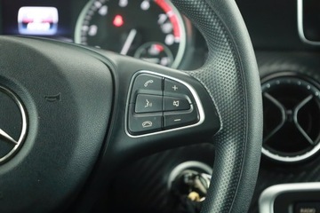 Mercedes GLA I Off-roader 1.6 180 122KM 2016 Mercedes GLA GLA 180, Salon Polska, Xenon, zdjęcie 16