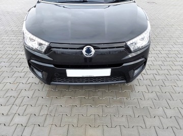 SZYBA PRZOD PRZEDNIA CZOLOWA SSANGYONG TIVOLI