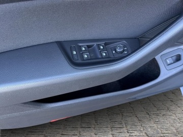 Volkswagen Passat B8 Variant Facelifting 2.0 TDI SCR 150KM 2022 Volkswagen Passat B8 2.0 TDI EVO Essence 2.0 TDI 1, zdjęcie 18