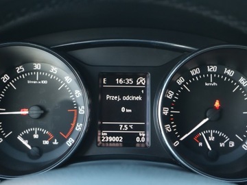 Skoda Superb II Outdoor 2.0 TDI CR DPF 170KM 2014 Skoda Superb 2.0 TDI, 167 KM, Navi, Klima, zdjęcie 10