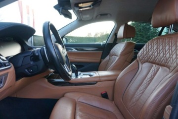 BMW Seria 7 G11-G12 Sedan Facelifting 3.0 730d 286KM 2022 BMW Seria 7 Bezwypadek SalonPL Front PPF Laser Kamery ACC xDrive FV23, zdjęcie 13
