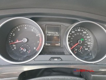 Volkswagen Tiguan II 2021 Volkswagen Tiguan 2021 r., 2,0L SE 4x4 2.0 Benzyna 184KM, zdjęcie 6