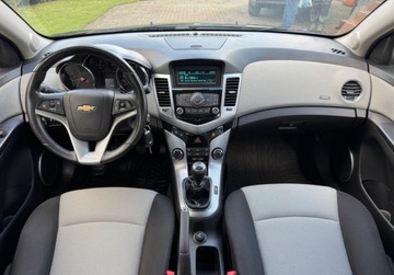 Chevrolet Cruze Sedan 1.8 16V DOHC 141KM 2011 Chevrolet Cruze 1,8 141KM Climatronic PDC Bezwypadkowy Serwis ASO 1.8, zdjęcie 15