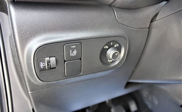 Citroen C3 III Hatchback 1.2 PureTech 82KM 2019 Citroen C3 1.2 Benzyna 83KM, zdjęcie 17