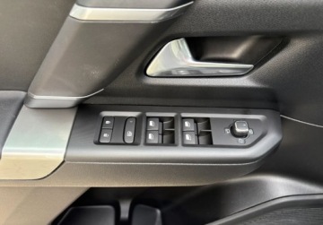 Jeep Compass II 2026 Jeep Compass e-Hybrid FIRST EDITION e-Hybrid 145 KM e-DCT6 FWD 1.2 Hybryda, zdjęcie 16