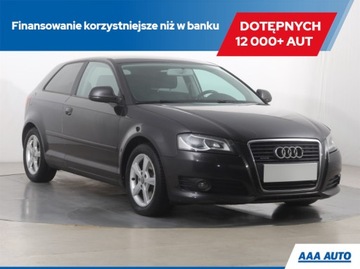 Audi A3 8P Hatchback 3d 2.0 TDI CR 140KM 2010 Audi A3 2.0 TDI, 4X4, Xenon, Bi-Xenon, Klima