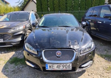 Jaguar XF I Sedan Facelifting 2.2 D 200KM 2014 Jaguar XF 2014r, 2.2 Diesel. Lekko uszkodzony przod. 2.2 Diesel 200KM, zdjęcie 17