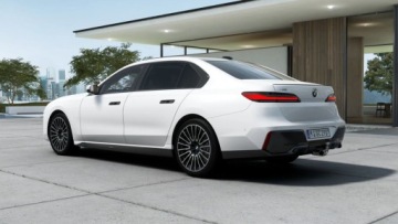 BMW Seria 7 G70 Sedan 3.0 40d 299KM 2026 BMW Seria 7 40d xDrive 299 KM mHEV - Gotowy do Odbioru - Hak - Kamera 360, zdjęcie 1