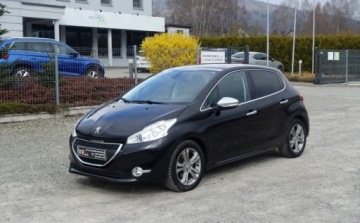 Peugeot 208 I Hatchback 3d 1.6 e-HDI 92KM 2013 Peugeot 208 1.6e-HDI 92KM Oryginalny lakier i szyby Panoramiczny dach Klim, zdjęcie 2